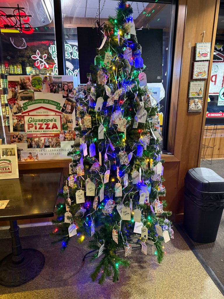 Giuseppe’s Pizza 2025 Giving Tree